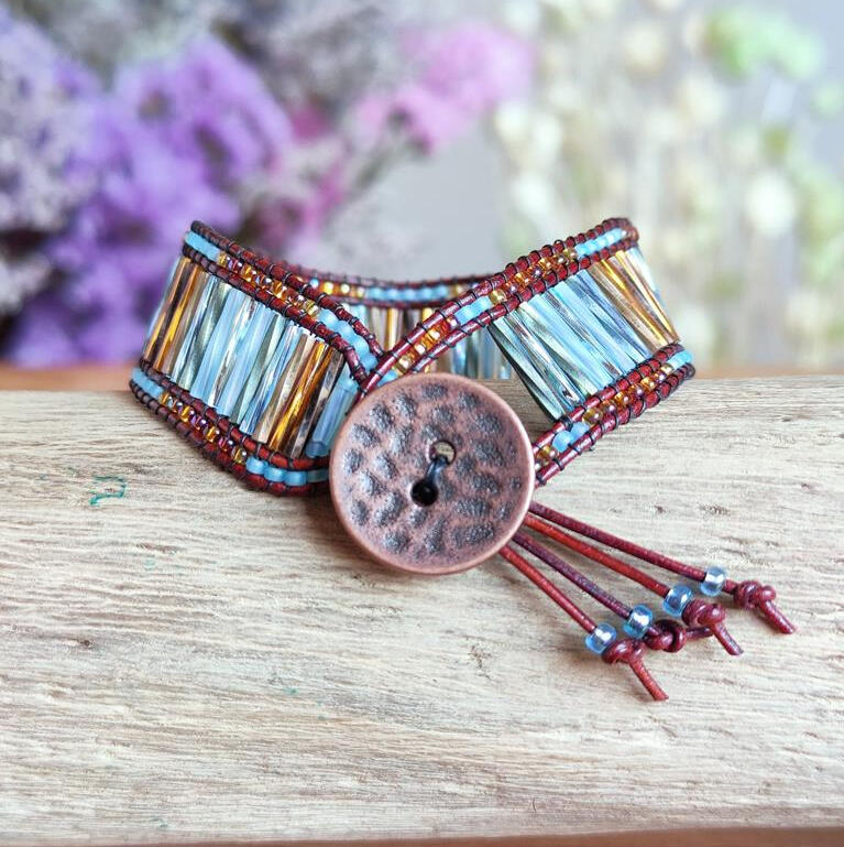 Cuero de 1mm y cuentas de vidrio Miyuki